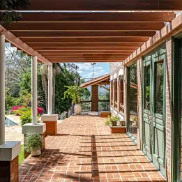 SE ENCANTE
COM A BELEZA E
VERSATILIDADE DO
VILLA BOSCO